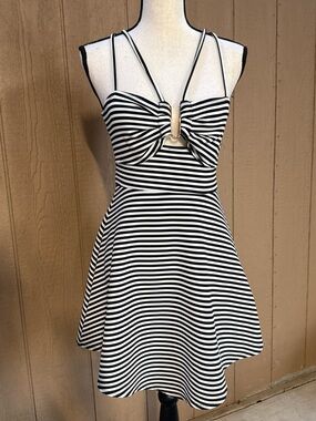 Material Girl Striped Fit & Flare Dress Sweetheart Neck Bow Gold Accent M